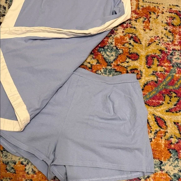 Fashion Nova Blue and Cream Tunic Top - Picture 3 of 3